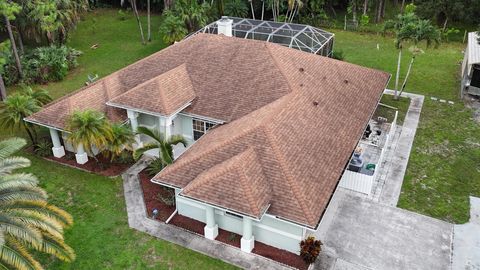 A home in Loxahatchee