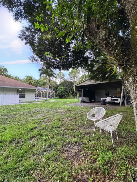 A home in Loxahatchee