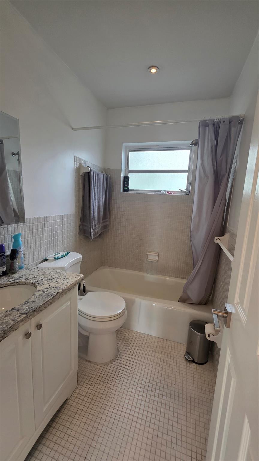 CYPRESS GARDEN - Residential Lease