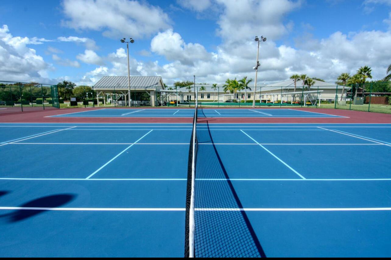 EAGLE'S RETREAT AT SAVANN - Residential