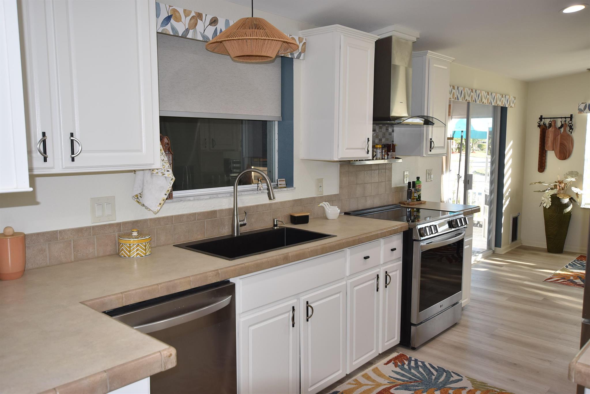 EAGLE'S RETREAT AT SAVANN - Residential