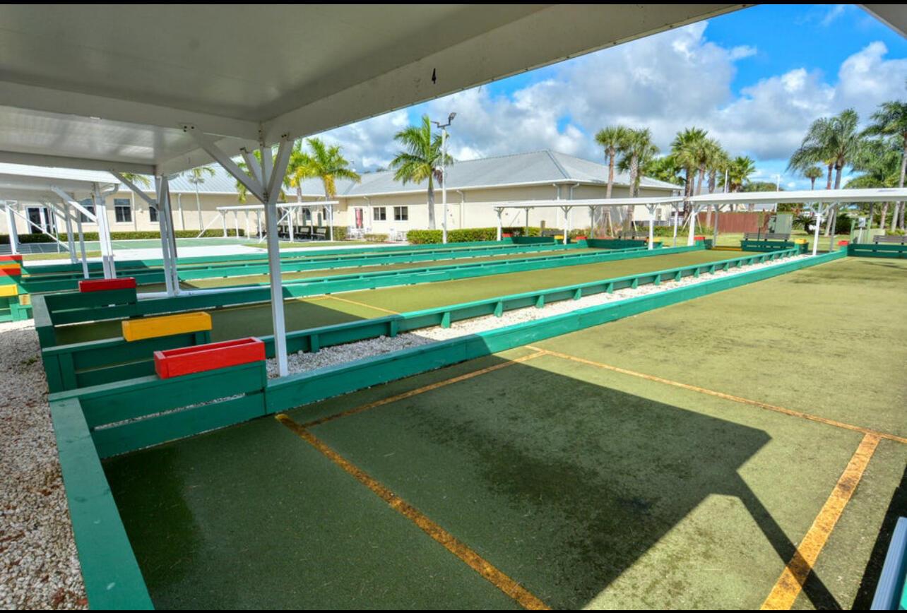 EAGLE'S RETREAT AT SAVANN - Residential