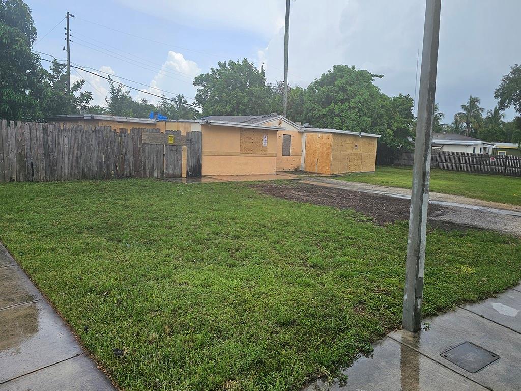 Excellent development opportunity. Sale includes three contiguous parcels (6139, 6143 and 6147 SW 40 Street) with separate folios for total of 15,009sf of potential. Current home can be renovated and potential to build on other lots. Prime corner lot location in Miramar. Buyer to perform all necessary due diligence. Drive-by only. No interior access. Sale subject to probate court approval.