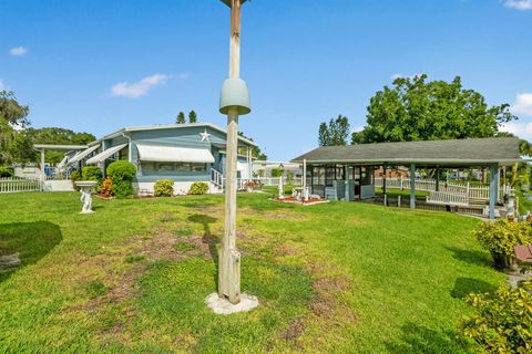 A home in Okeechobee