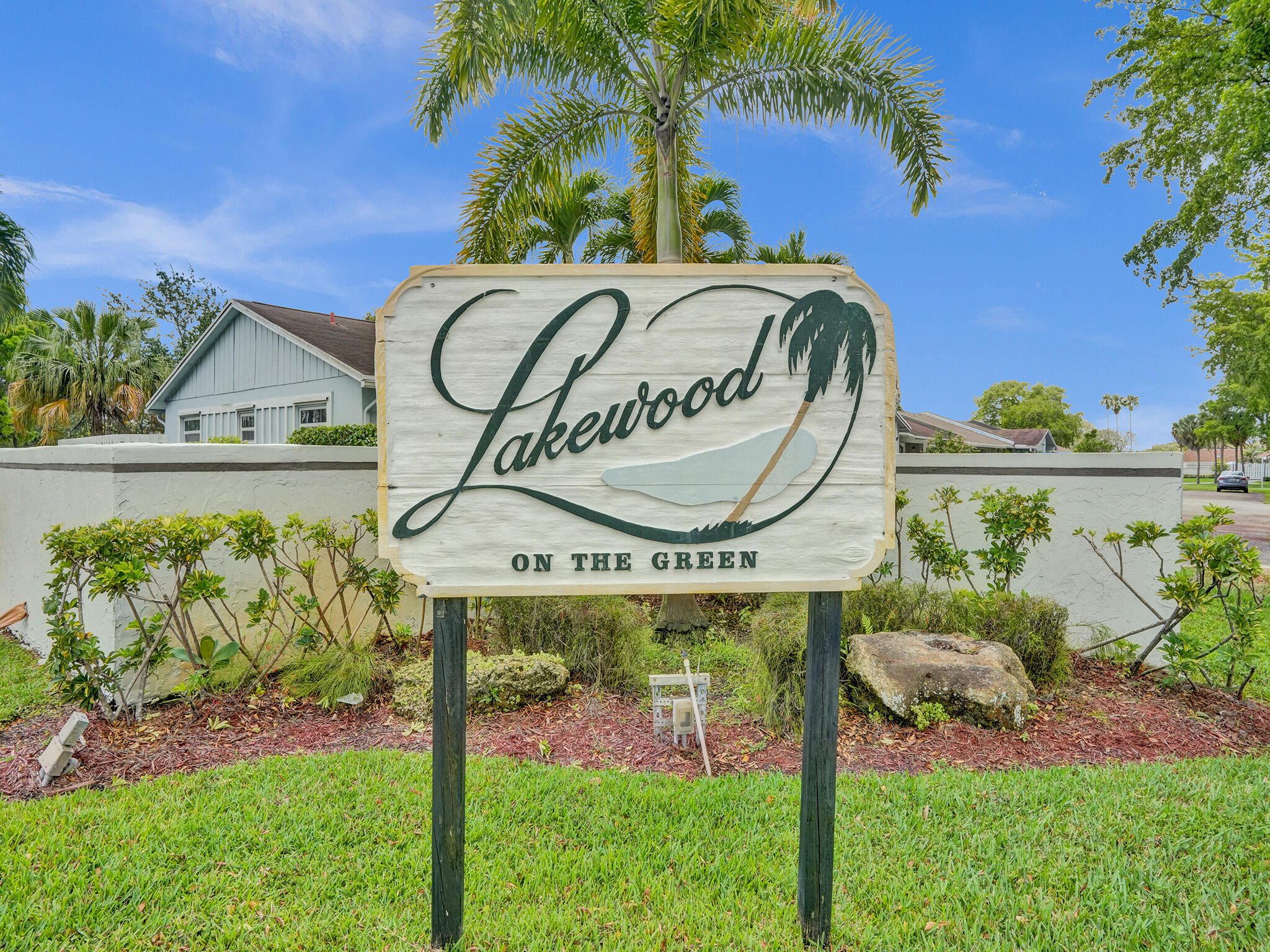 LAKEWOOD ON THE GREEN SEC 2 - Residential