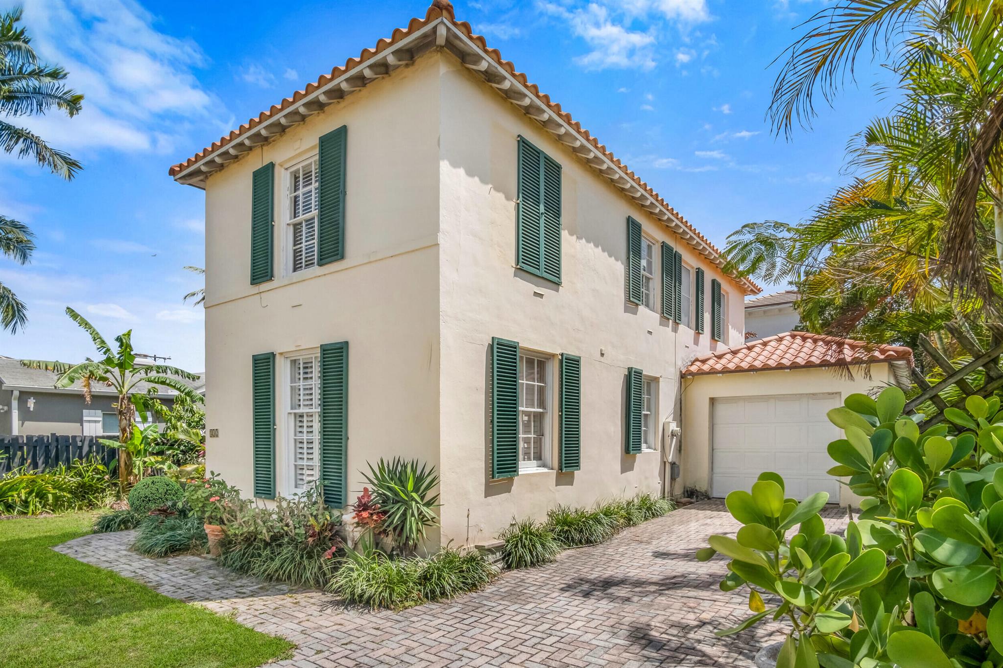 332 Monceaux Road