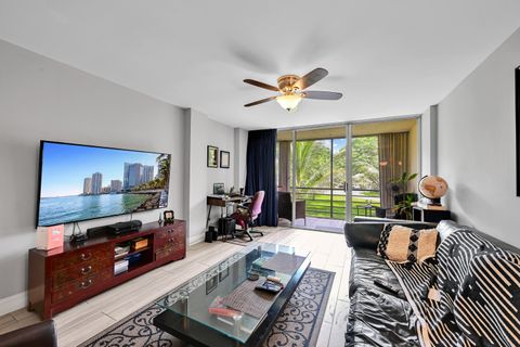 Photo of 103 Royal Park Drive #2e, Oakland Park, FL 33309 (MLS # B26049077)