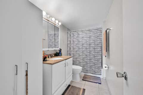 Tiny photo for 103 Royal Park Drive #2e, Oakland Park, FL 33309 (MLS # B26049077)