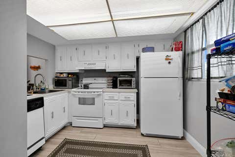 Tiny photo for 103 Royal Park Drive #2e, Oakland Park, FL 33309 (MLS # B26049077)