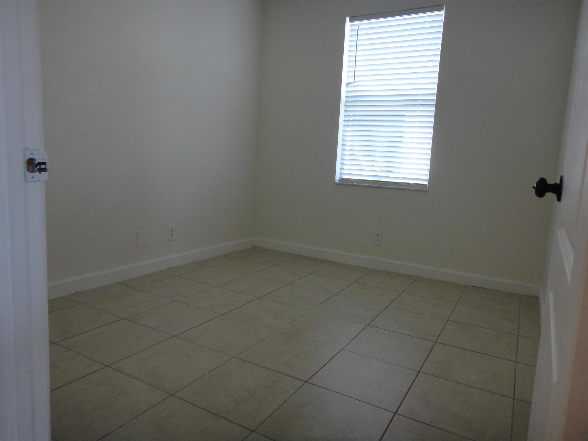 STURBRIDGE VILLAGE - Residential Lease