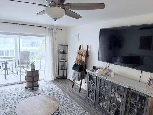 Bay Colony Club - Residential