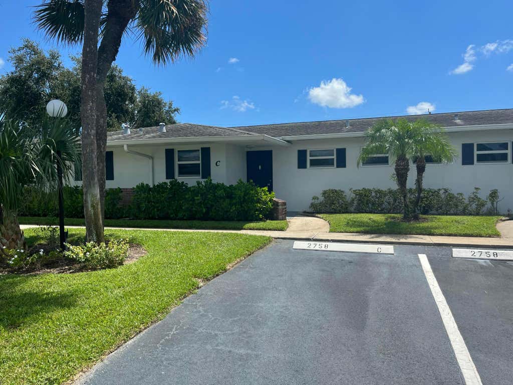 Photo of 2758 EMORY Drive E #C, West Palm Beach, FL 33415 (MLS # B26063847)