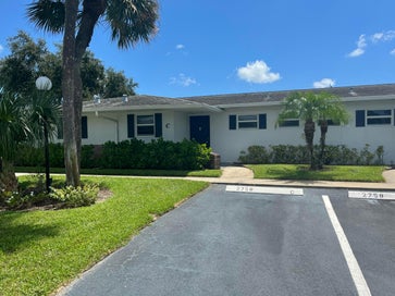 2758 EMORY Drive E C West Palm Beach FL 33415