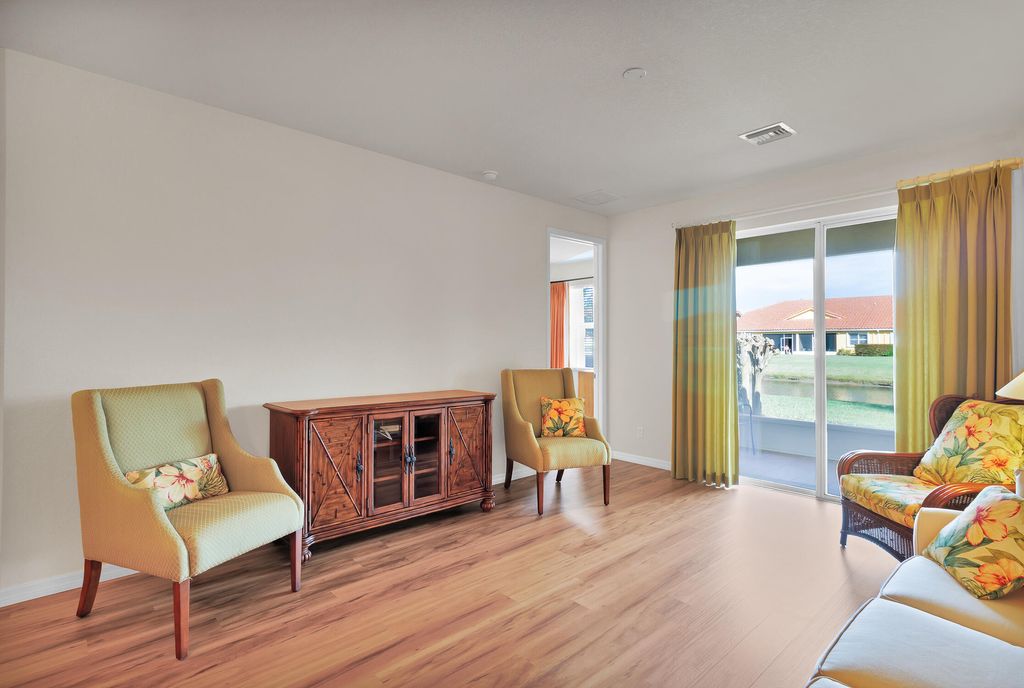 Photo of 6380 Oxford Circle #103, Vero Beach, FL 32966 (MLS # R11161389)