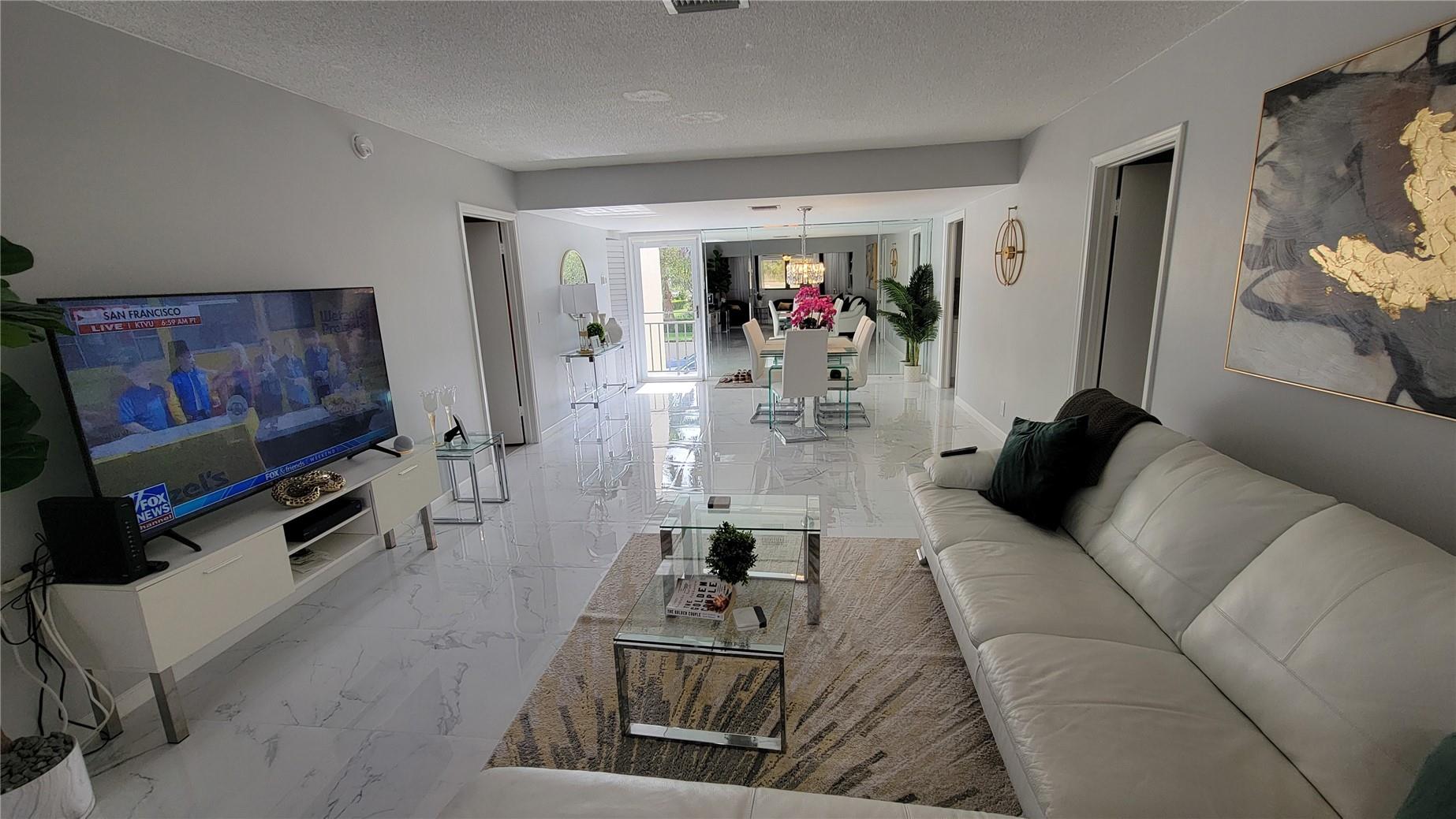 View photos, virtual tours, details... 1801 Presidential Way D202