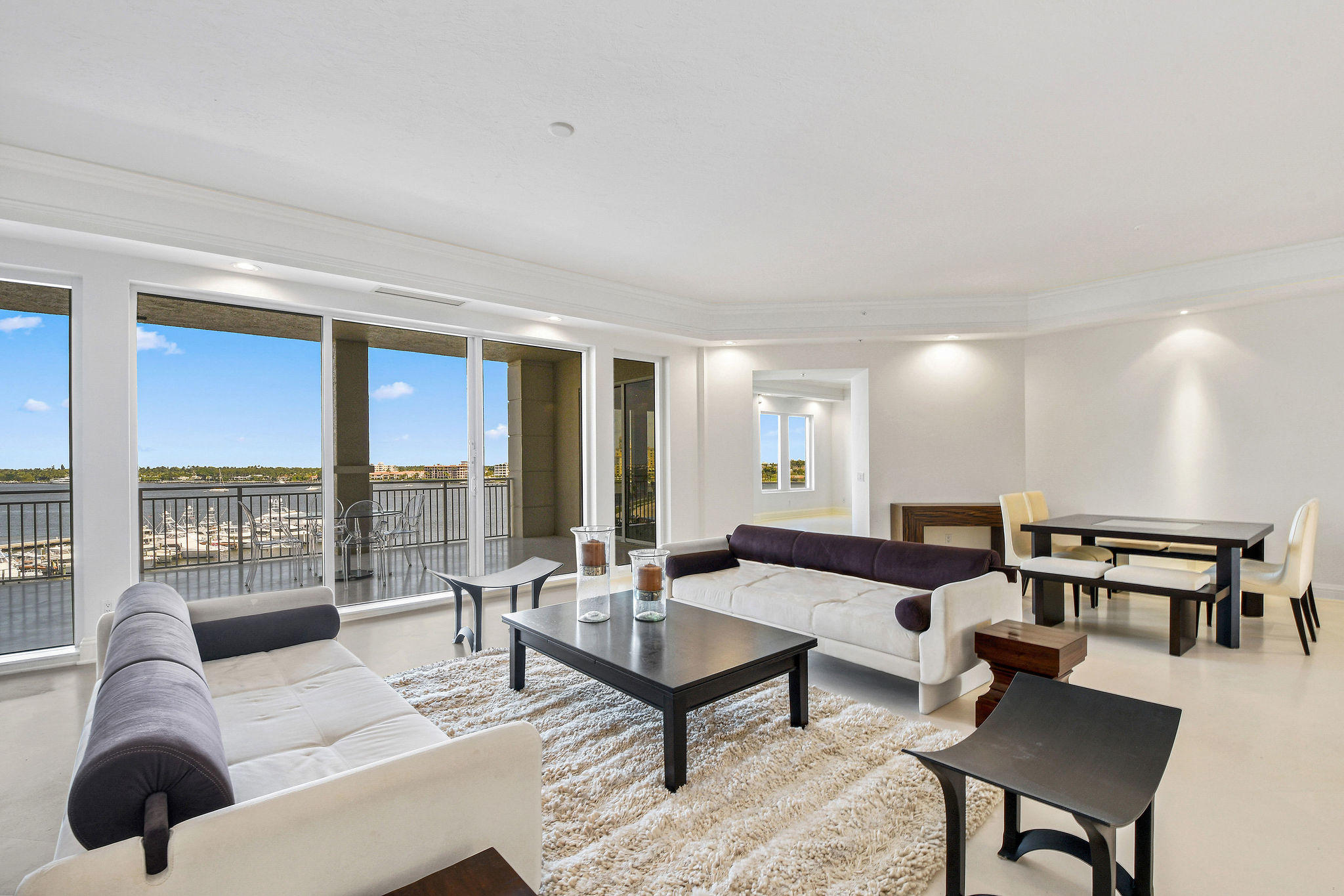 ONE WATERMARK PLACE OF THE PALM BEACHES - Residential