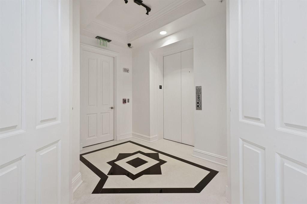 ONE WATERMARK PLACE OF TH - Residential