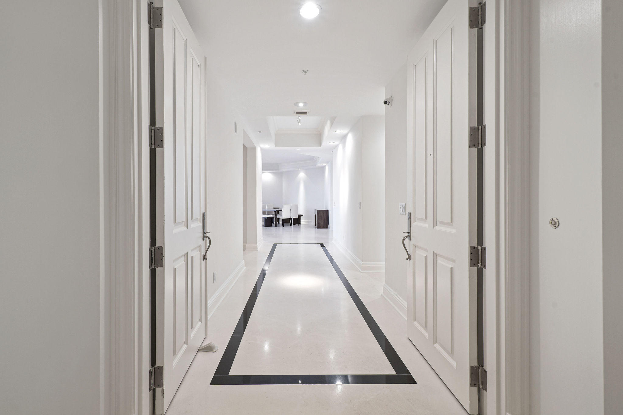 ONE WATERMARK PLACE OF THE PALM BEACHES - Residential