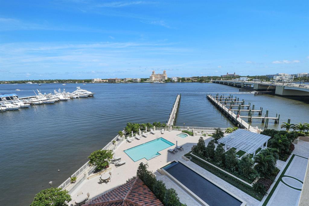 ONE WATERMARK PLACE OF TH - Residential