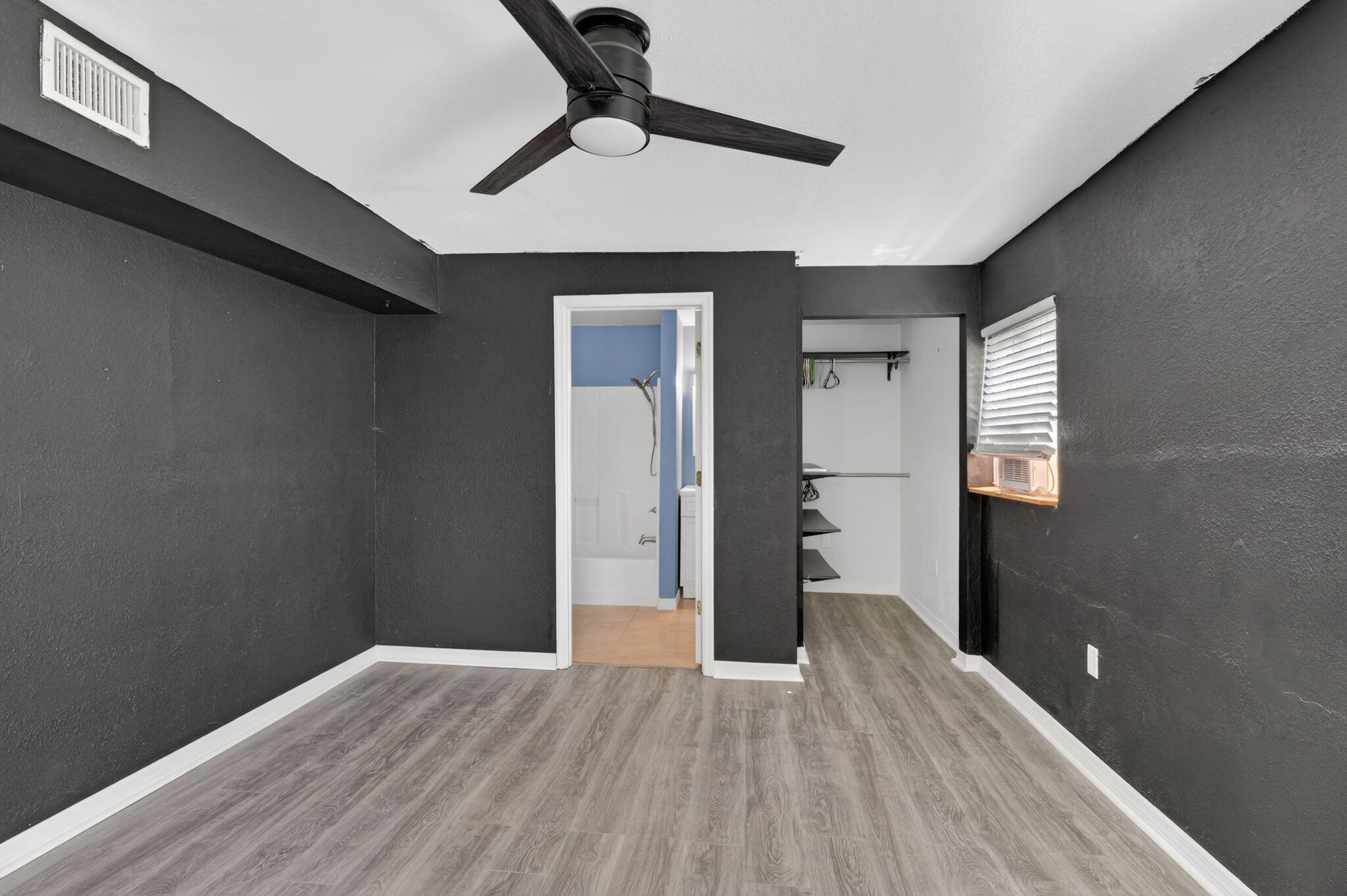 RIVERBEND - Residential