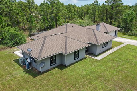 A home in Fellsmere