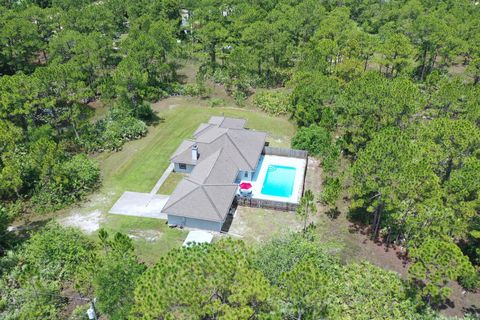 A home in Fellsmere