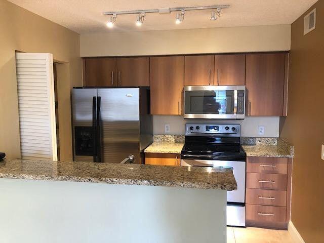Photo of 1000 Crystal Way #C, Delray Beach, FL 33444 (MLS # R11152032)