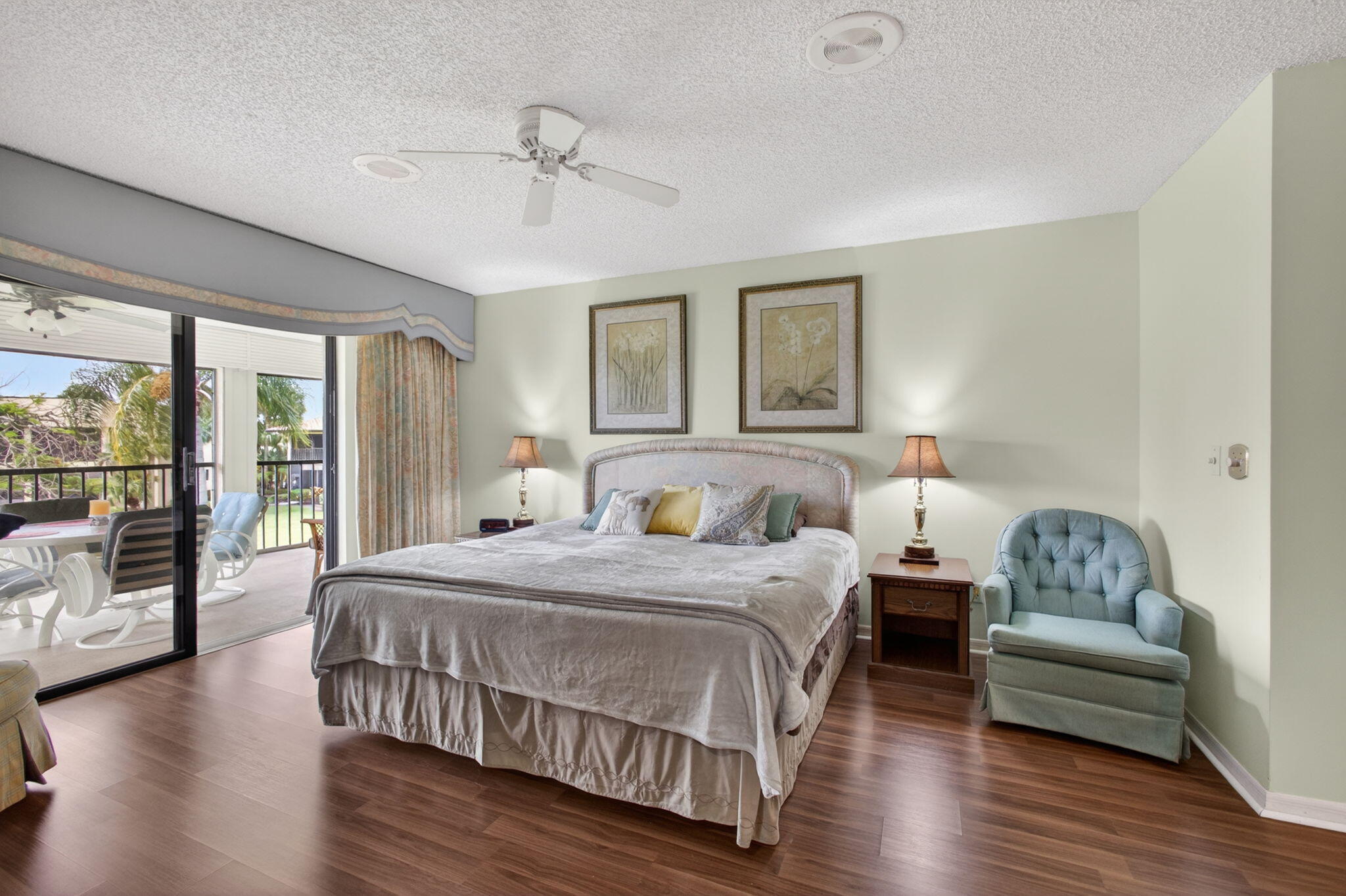 WILLIAMSBURG AT HERITAGE RIDGE CONDO - Residential