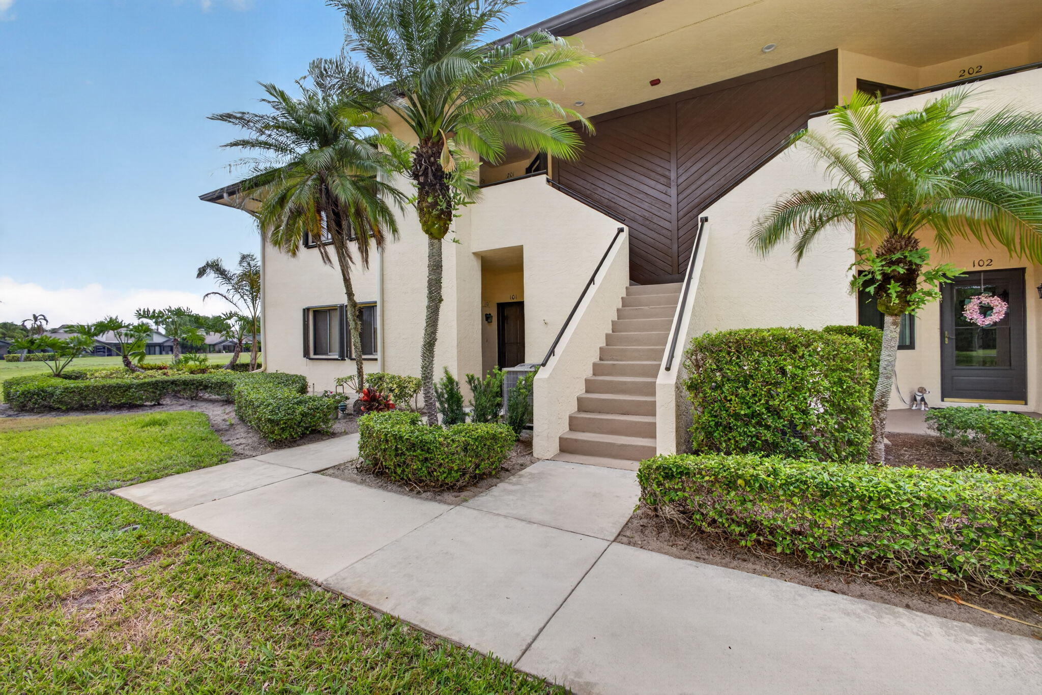 WILLIAMSBURG AT HERITAGE RIDGE CONDO - Residential