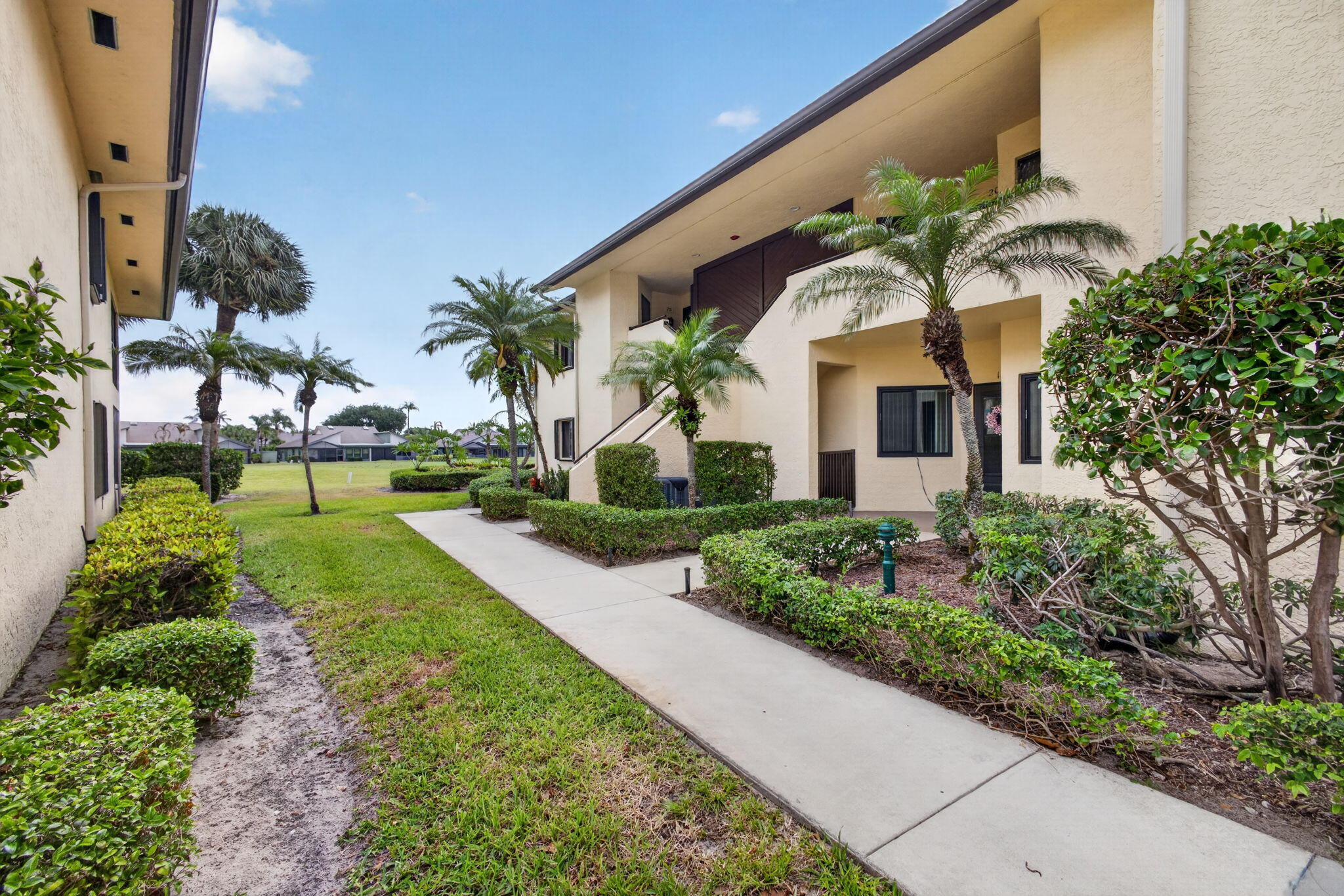 6503 SE Williamsburg Drive 201