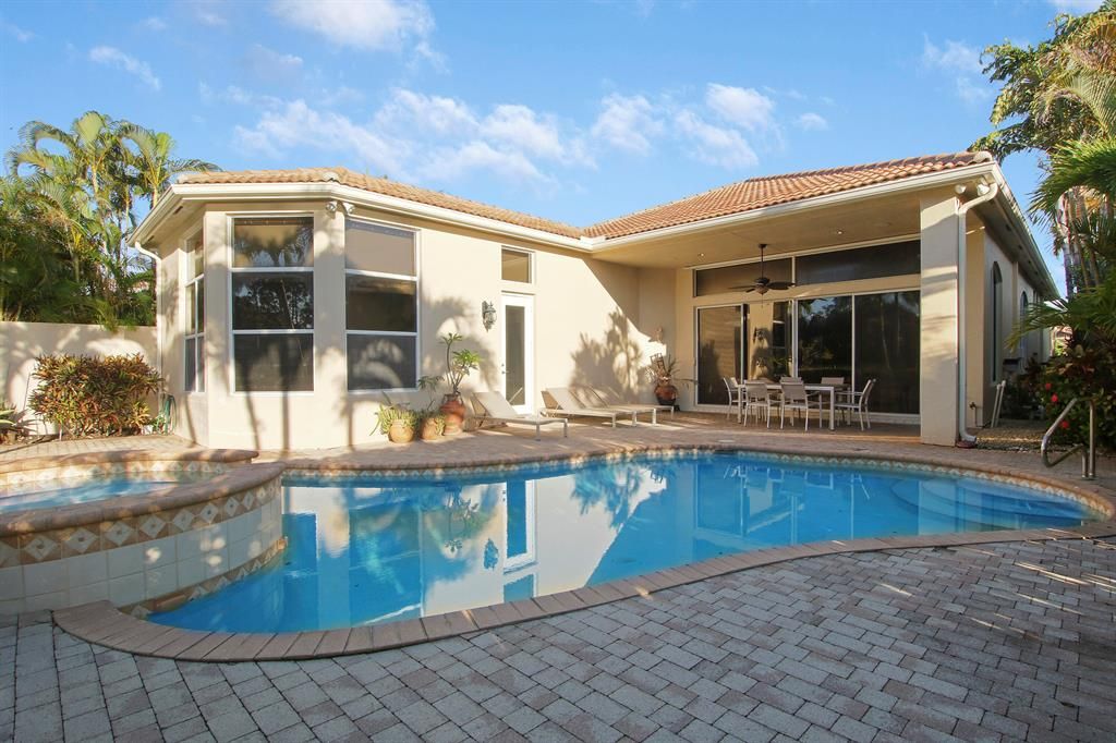 Photo of 156 Esperanza Way, Palm Beach Gardens, FL 33418 (MLS # R10755840)