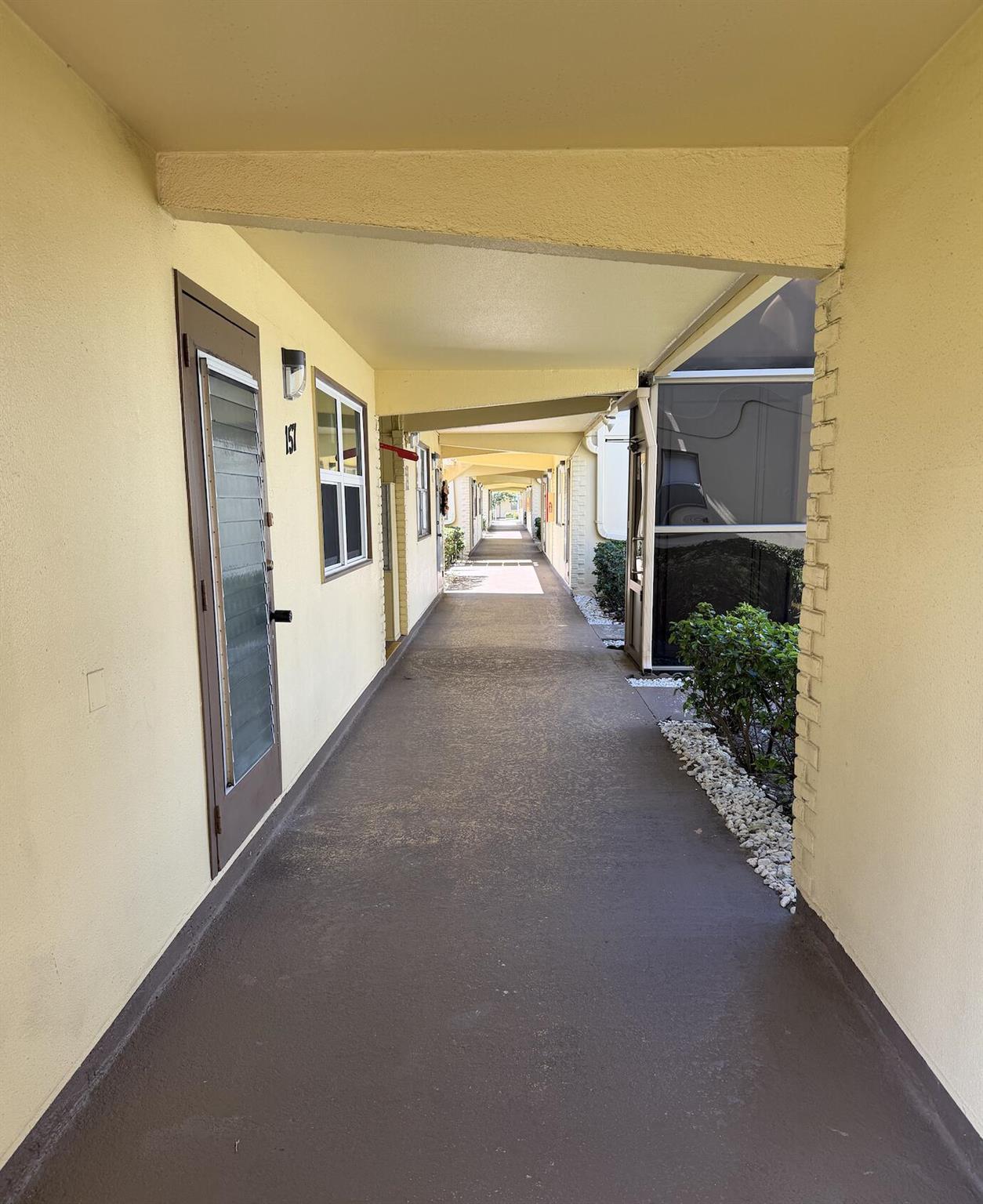 KINGS POINT SAXONY CONDOS - Residential