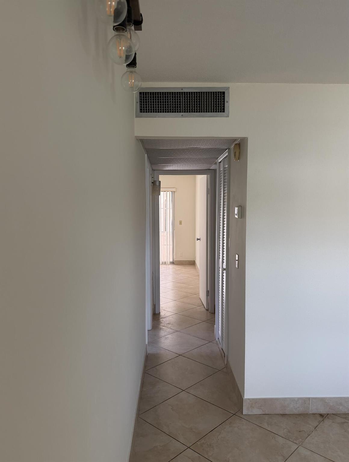 KINGS POINT SAXONY CONDOS - Residential