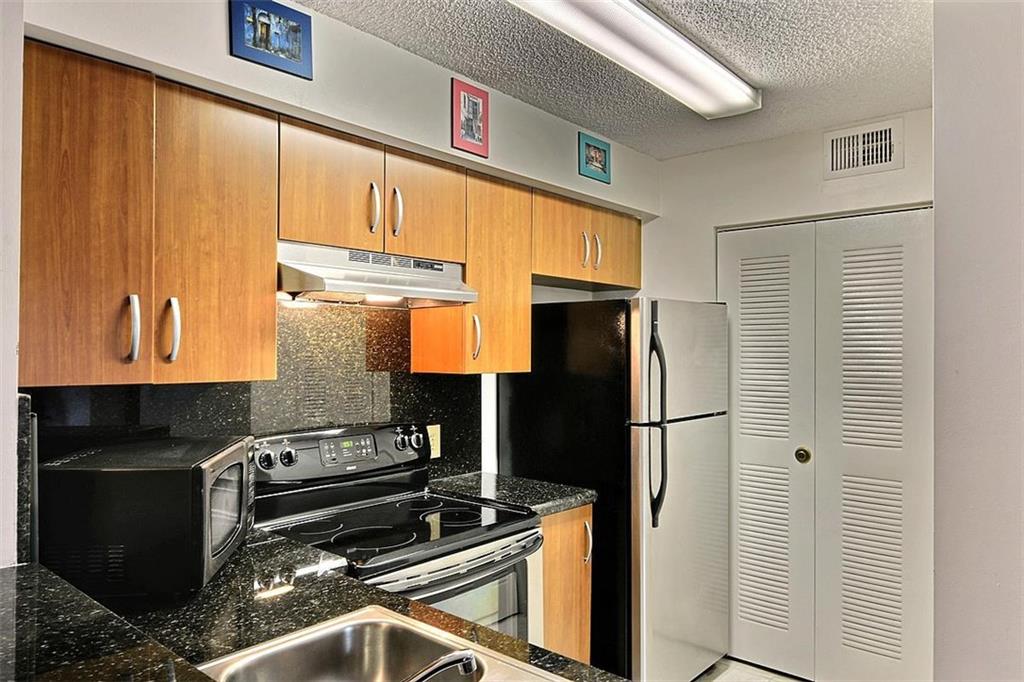 Hollywood Parc - Residential