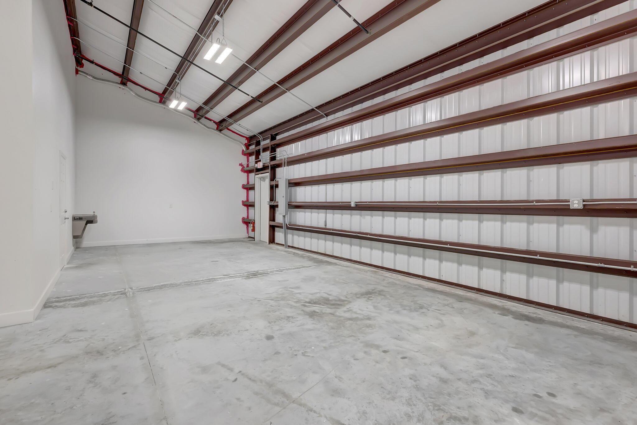 METES AND BOUNDS - Commercial Lease