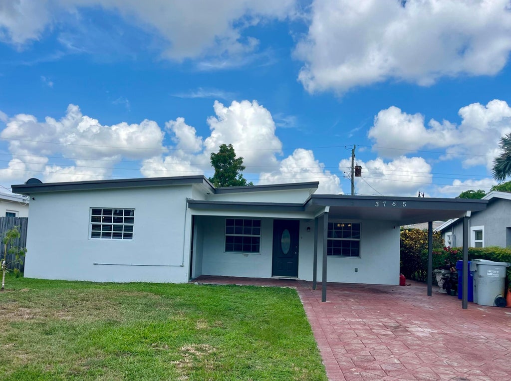 Photo of 3765 NE 18th Avenue, Pompano Beach, FL 33064 (MLS # B26068747)