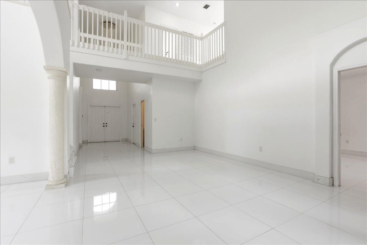 Nautica 164-36 B - Residential Lease