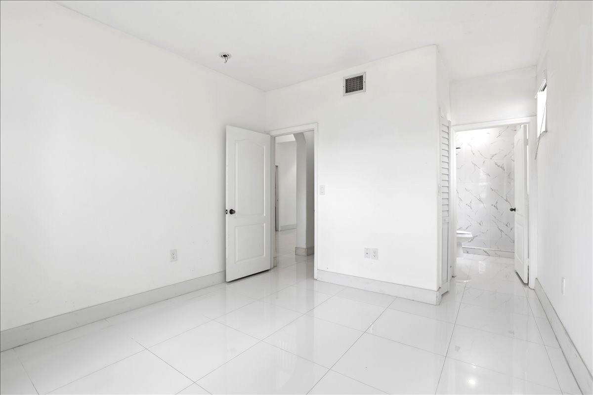 Nautica 164-36 B - Residential Lease