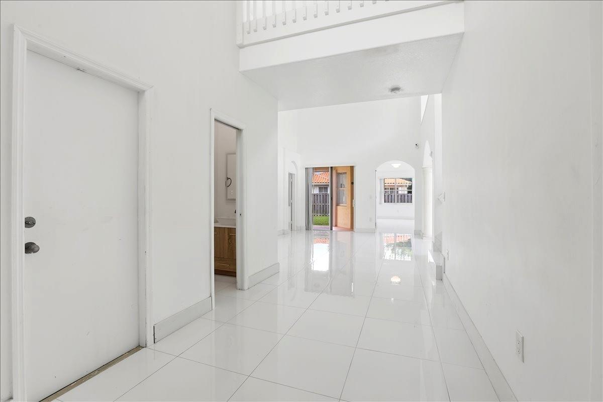 Nautica 164-36 B - Residential Lease