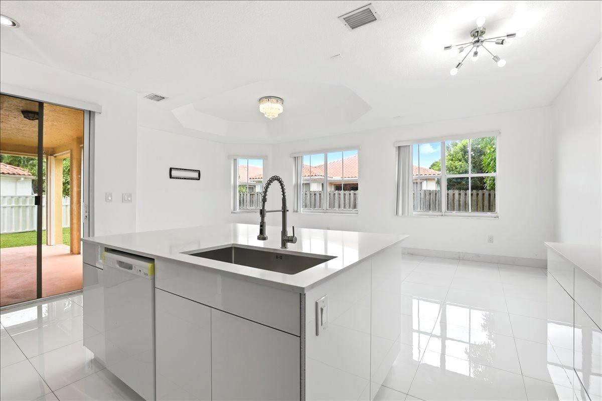 Nautica 164-36 B - Residential Lease