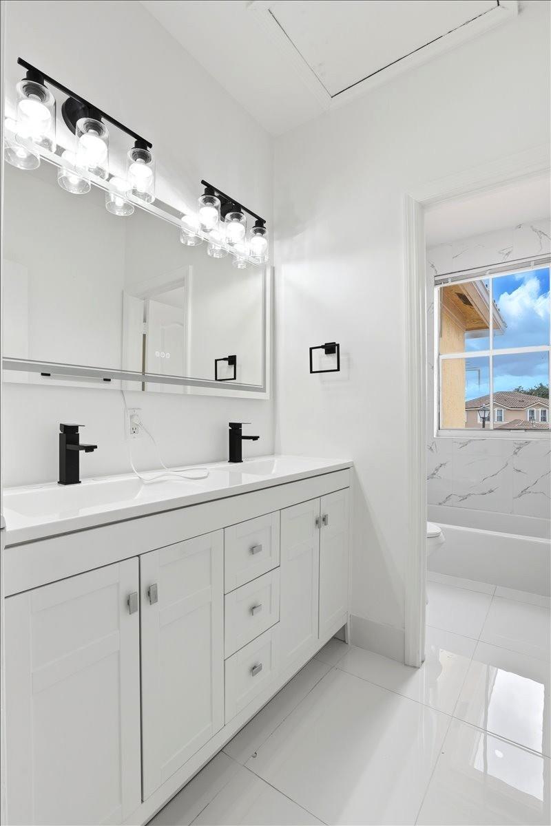 Nautica 164-36 B - Residential Lease