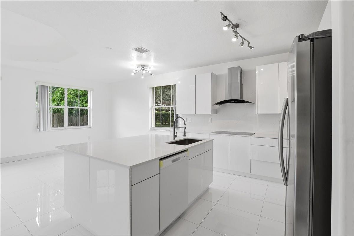Nautica 164-36 B - Residential Lease