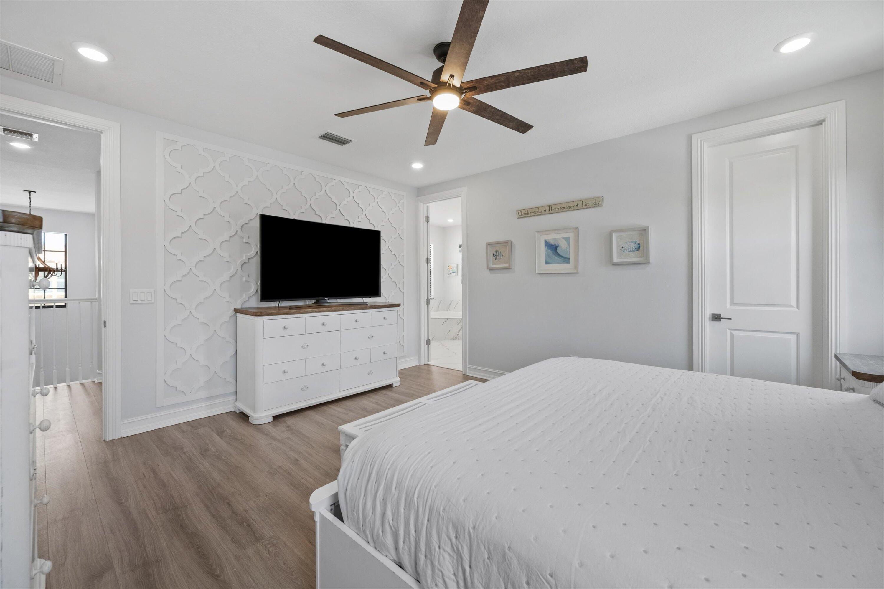 PALM MEADOWS ESTATES - Residential