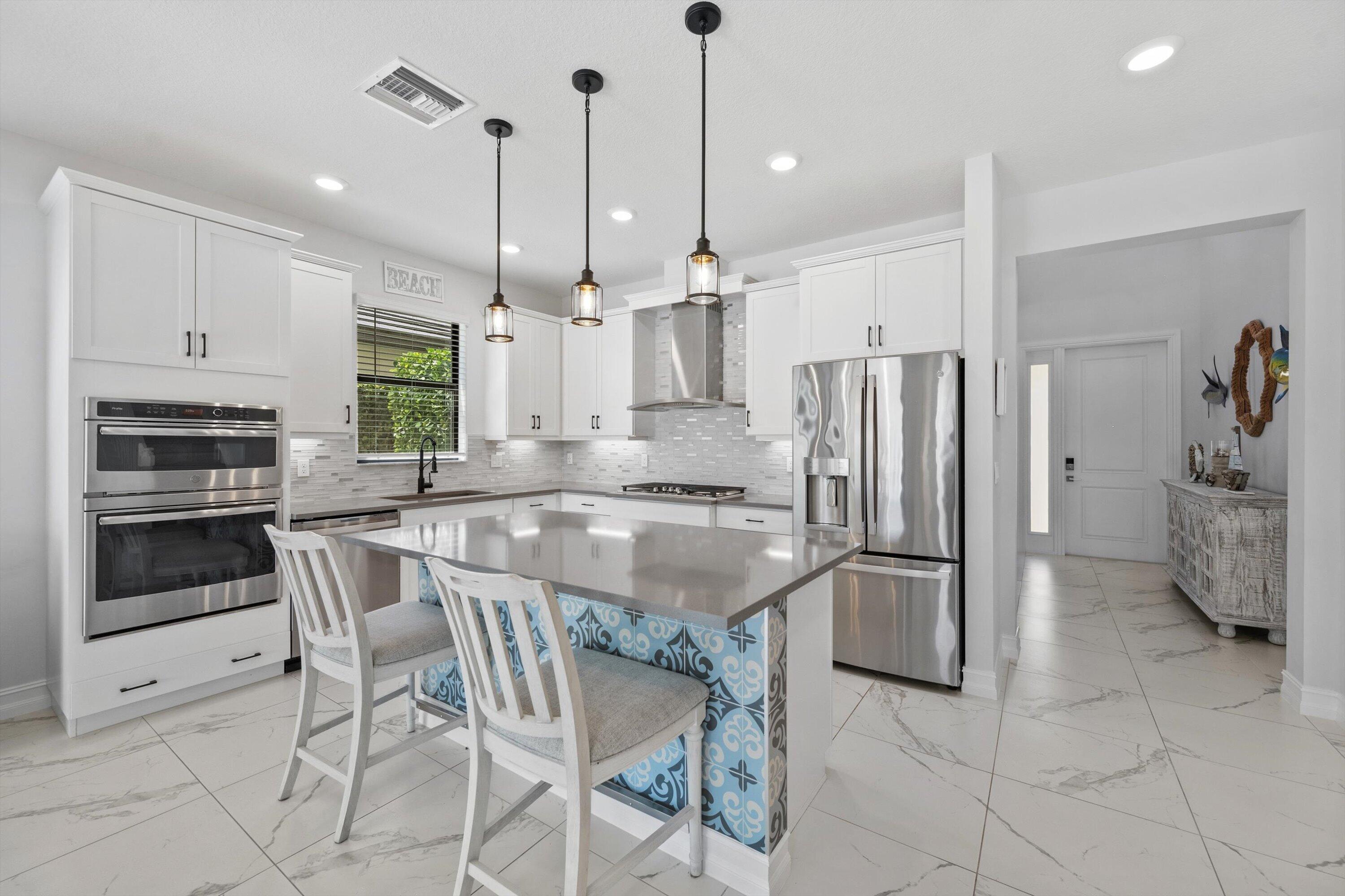 PALM MEADOWS ESTATES - Residential