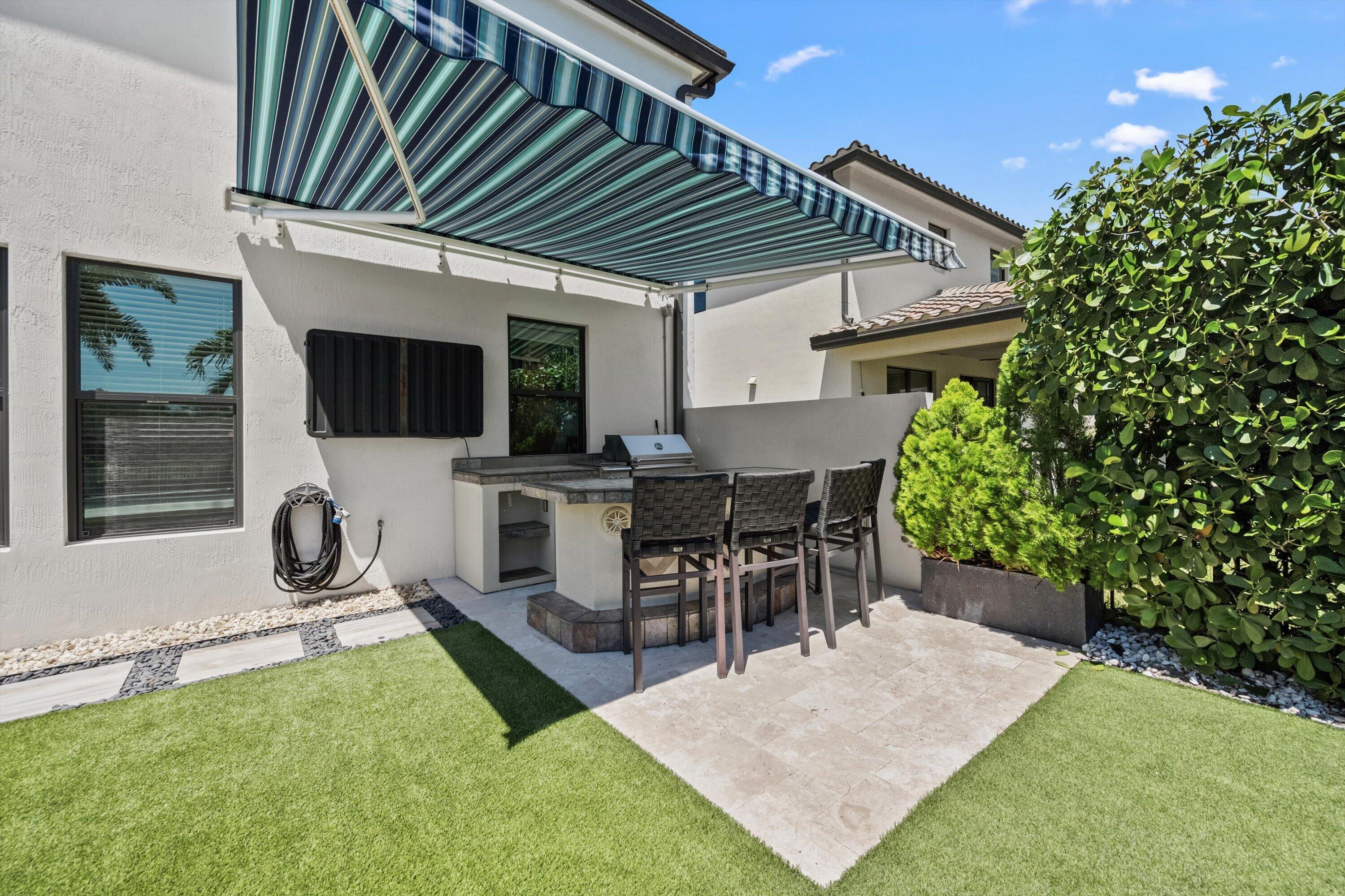 PALM MEADOWS ESTATES - Residential