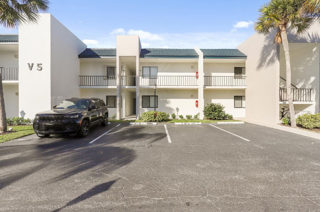 Photo of 1605 S Us Highway 1 #V5-101, Jupiter, FL 33477 (MLS # R11061114)