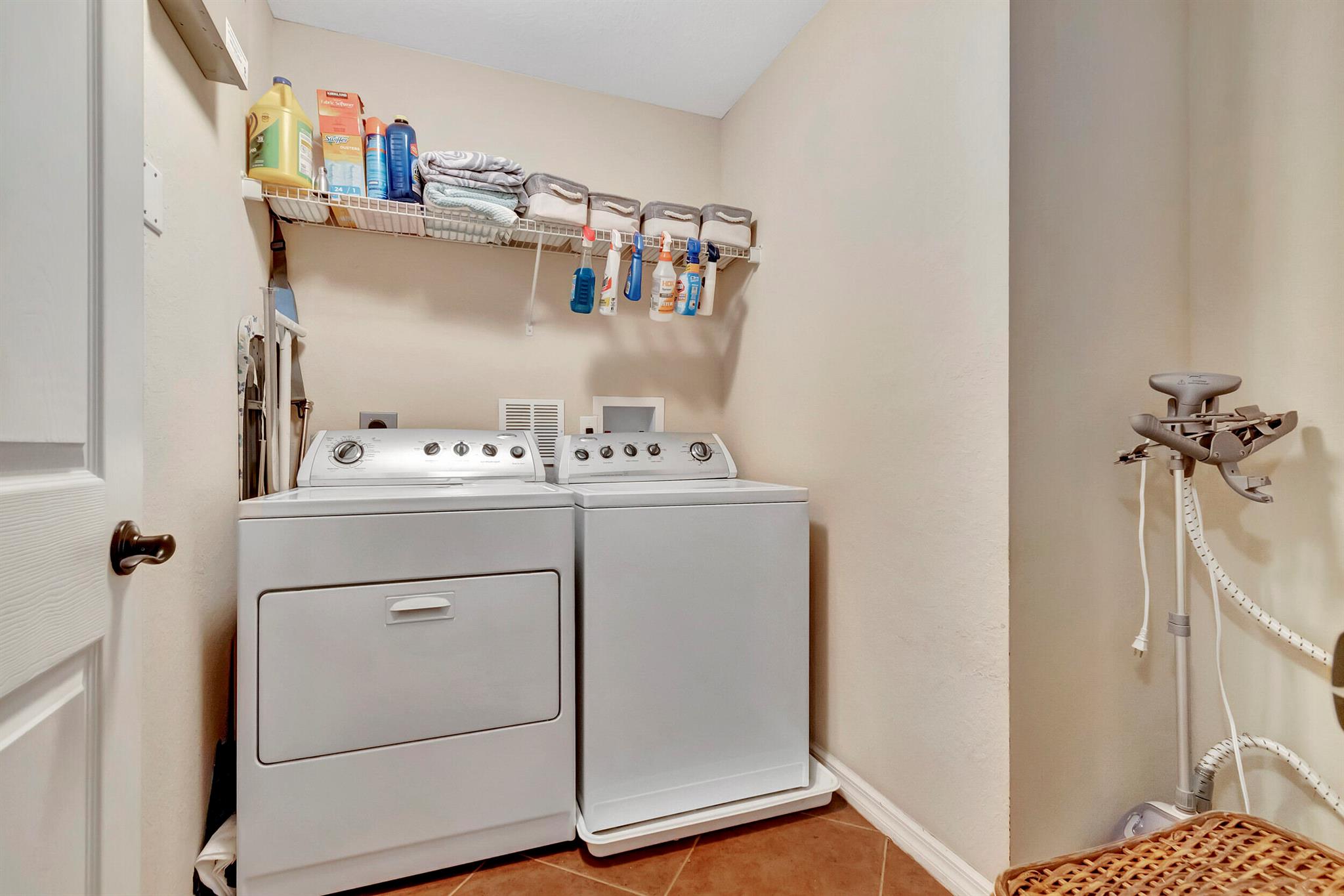 Oakmont Estates - Residential Lease