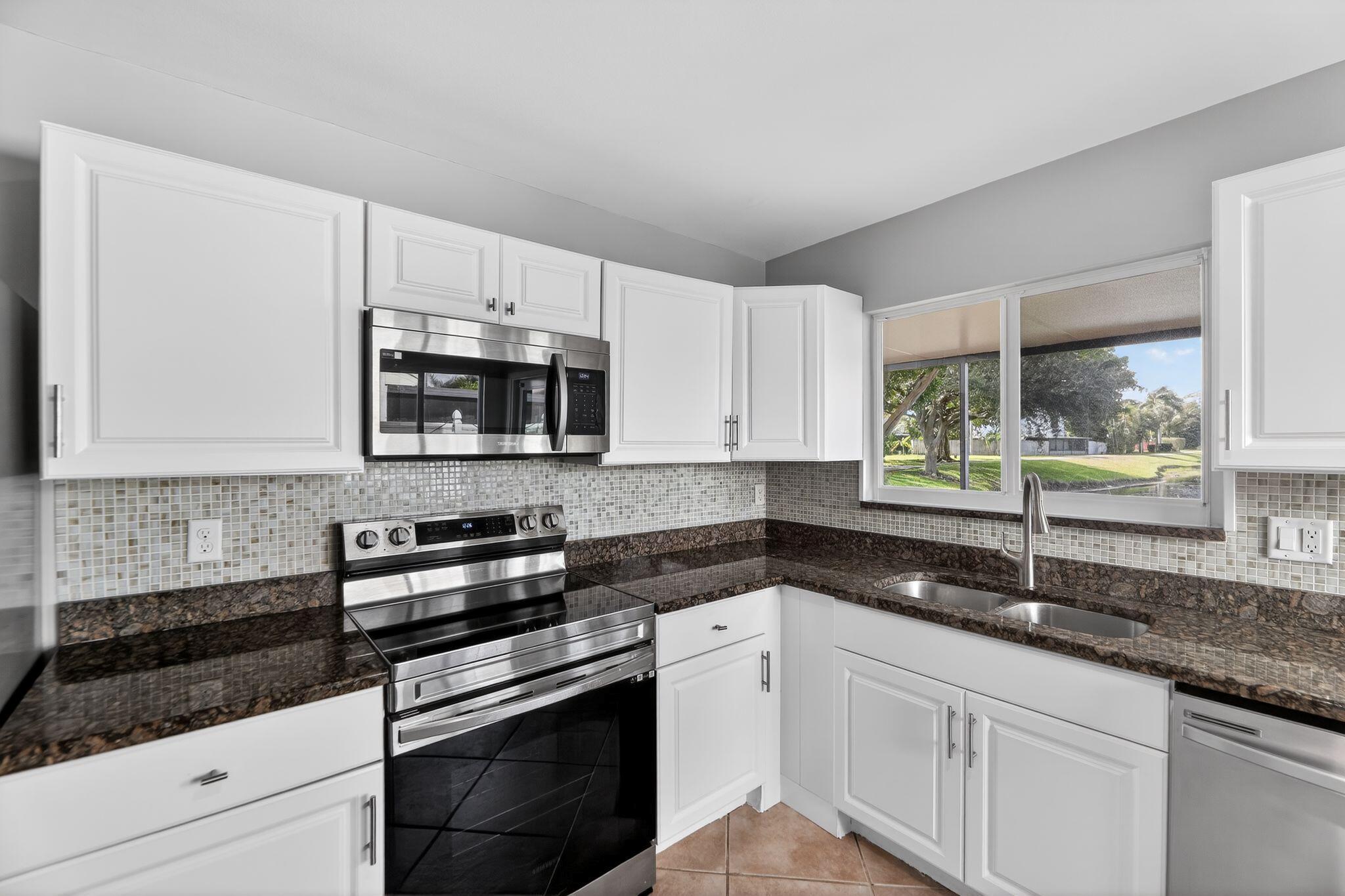 LAKES OF TARA UNIT 1 - Residential