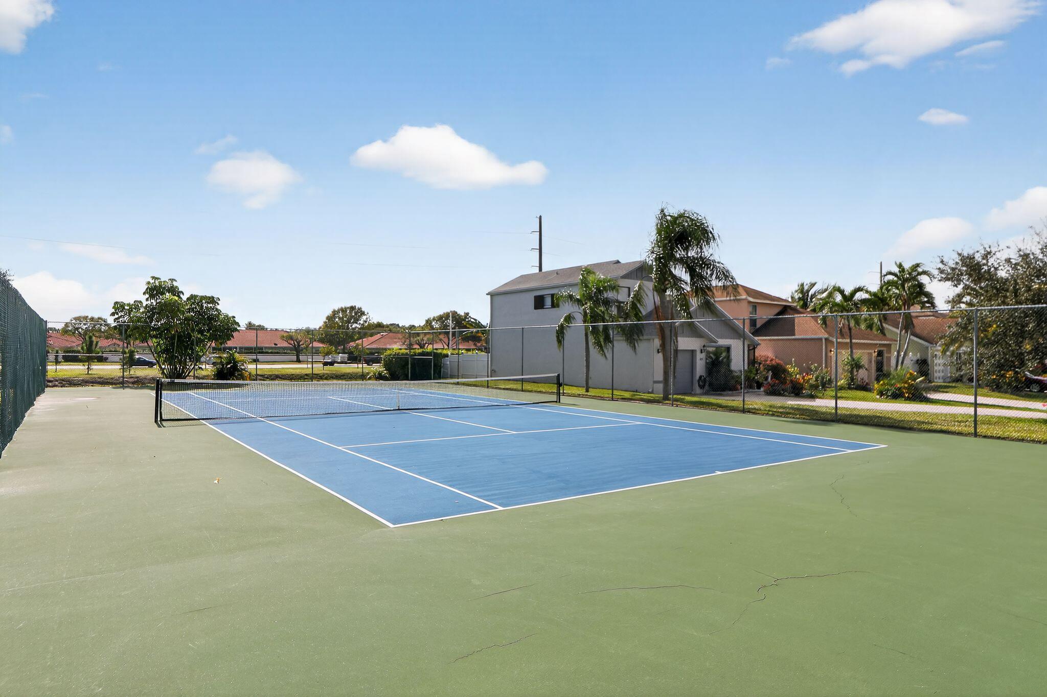 LAKES OF TARA UNIT 1 - Residential