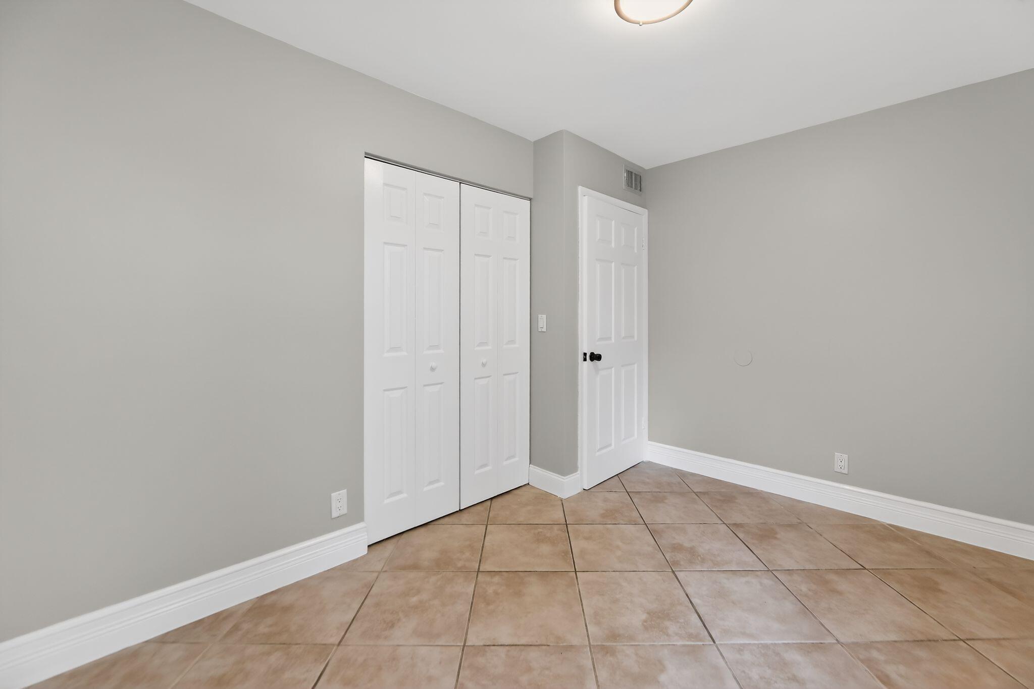 LAKES OF TARA UNIT 1 - Residential